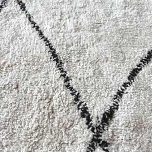 Ahun Ivory & Charcoal Patten Cotton Rug