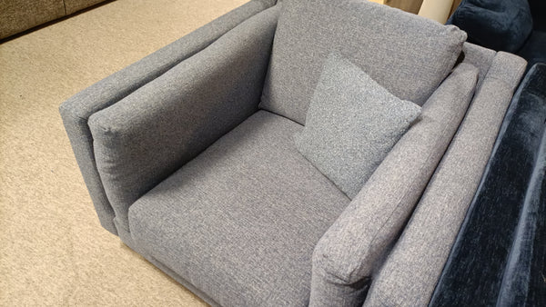 Clearance Luna Loveseat