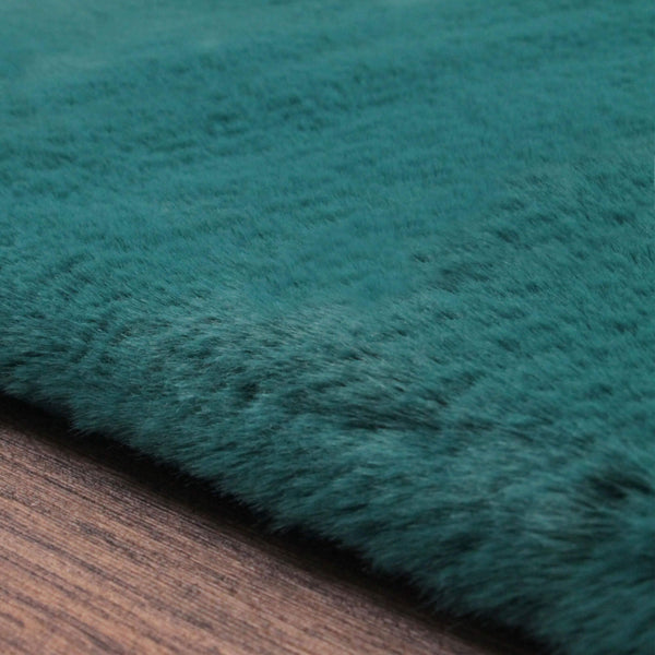 Luxe Faux Fur Rug - Multiple Sizes & Colours Available